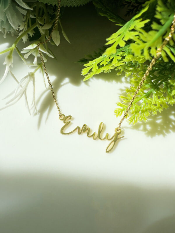 Name necklace English