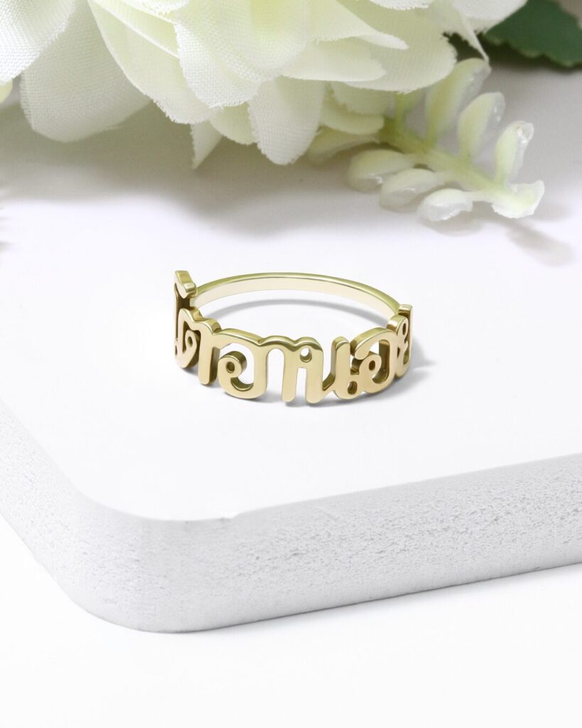 Thai letter name ring in silver, made to order in Bangkok